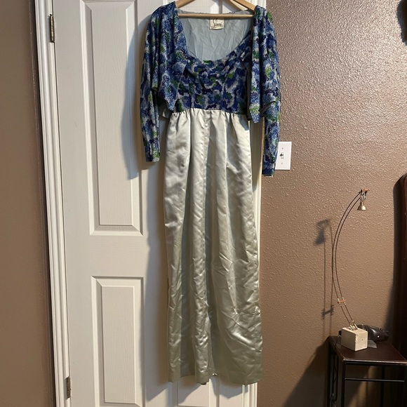 VINTAGE MUSEUM PIECE!!! Arnold Scaasi ball gown circa 1957. Fully beaded bodice. - Picture 1 of 11